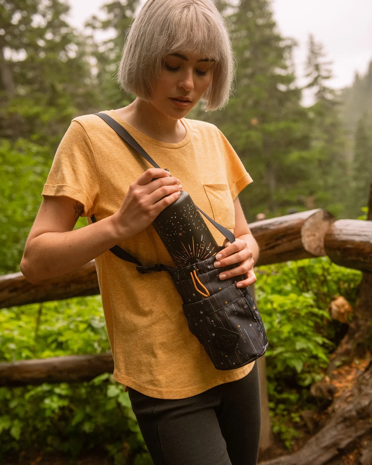 (R)evolution Water Bottle Sling